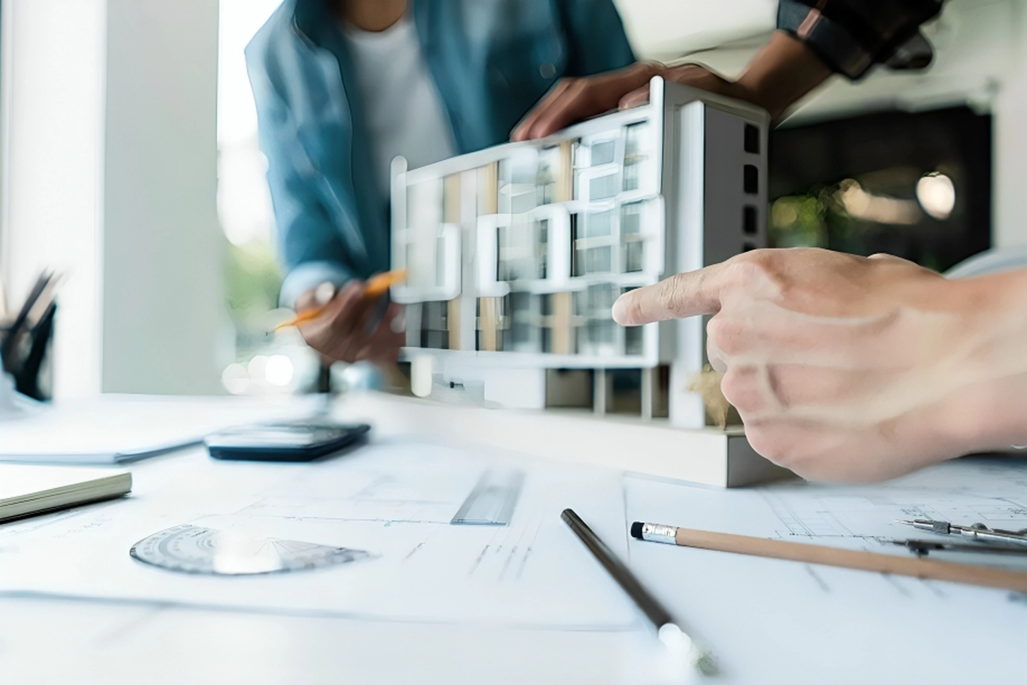 Sanierungswelt – Immobilien – zwei Musterhäuser mit Energieausweis (EPC).